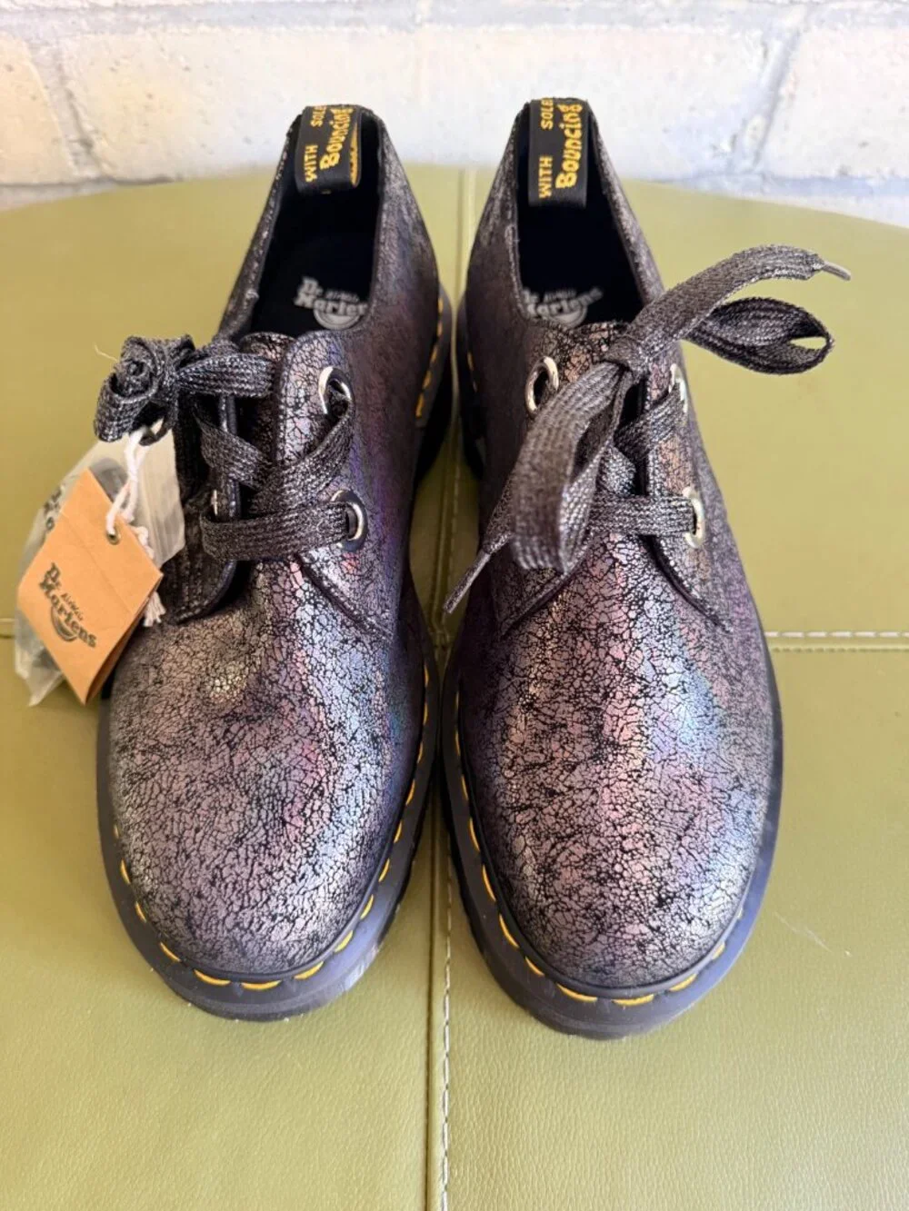 Dr. Martens Holly silver crackle size US W 11 / UK 9 NWT